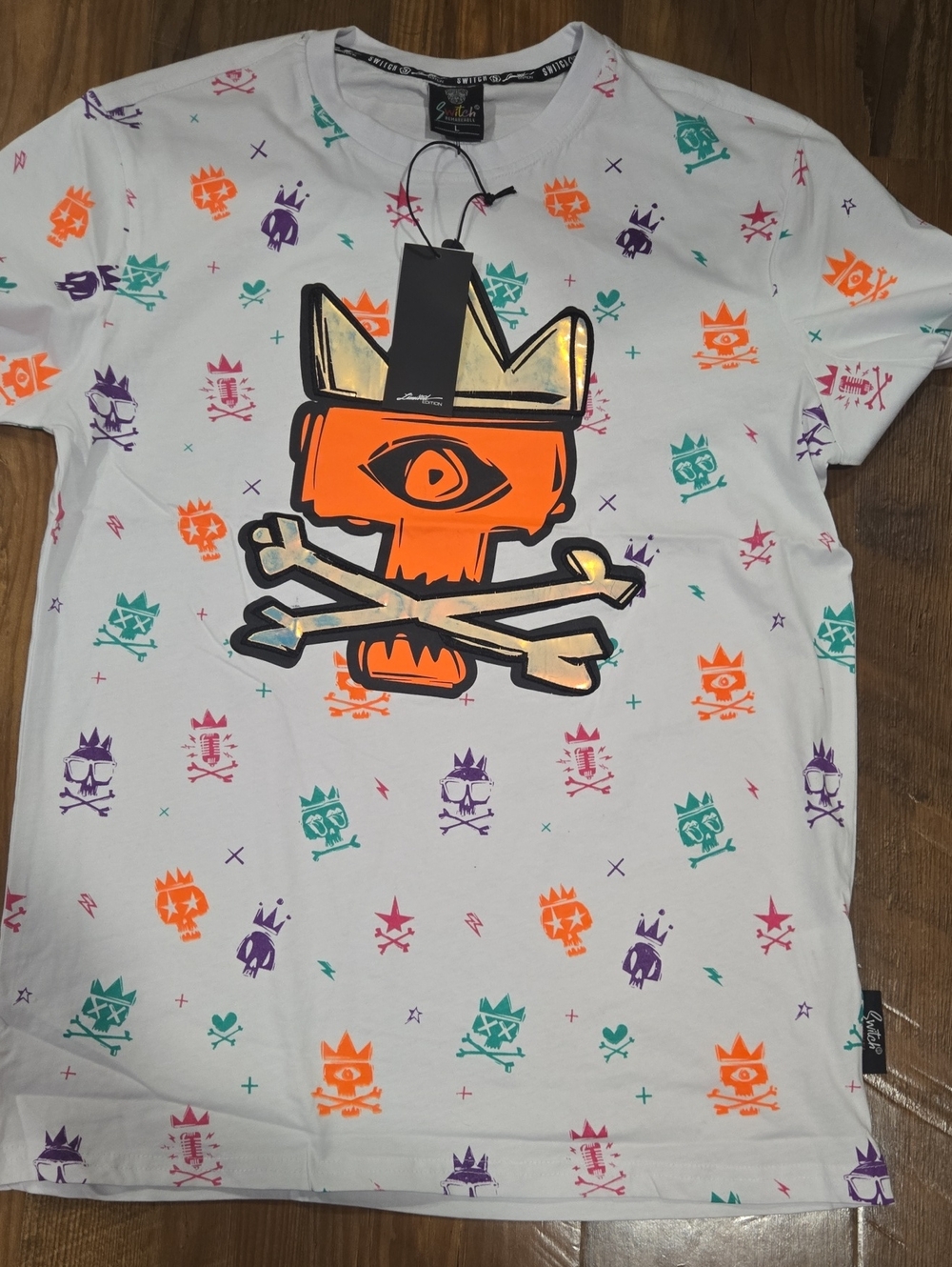Graphic Tee with Neon Skull & Crossbones Size Large